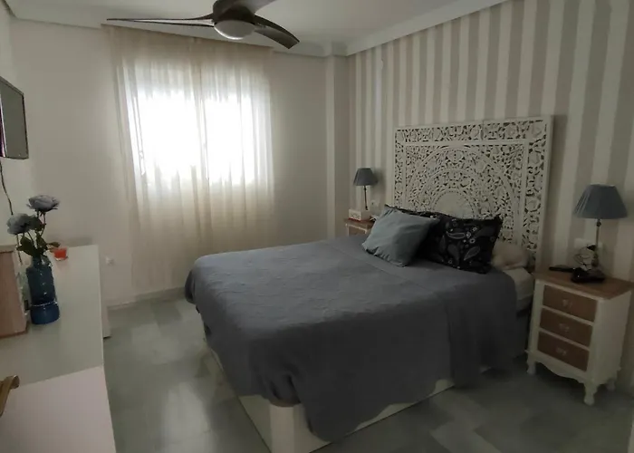 Almendros Costa شقة